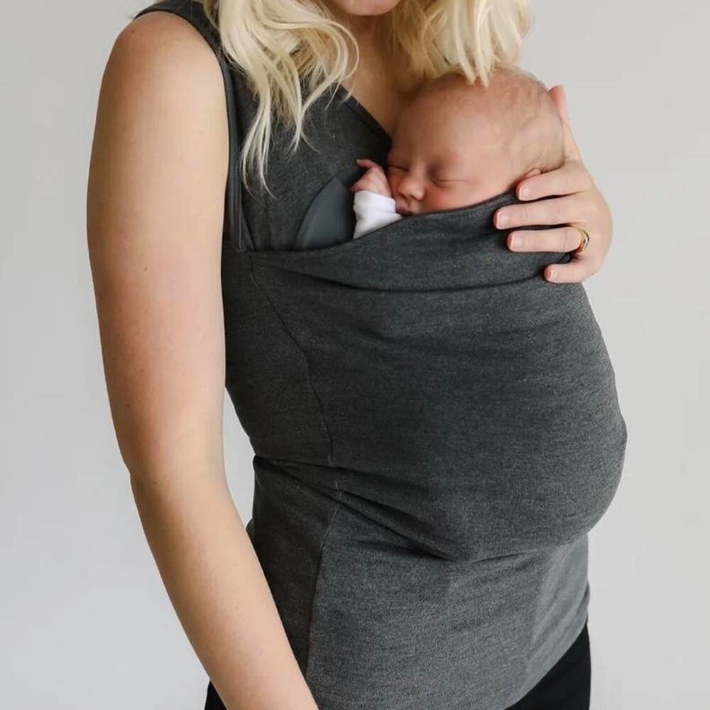 Lalabu medium Soothe Shirt built-in mesh pouch for secure babywearing